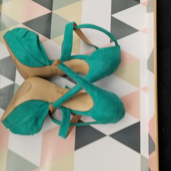 Just Fab Sandals - Picture 4 of 5